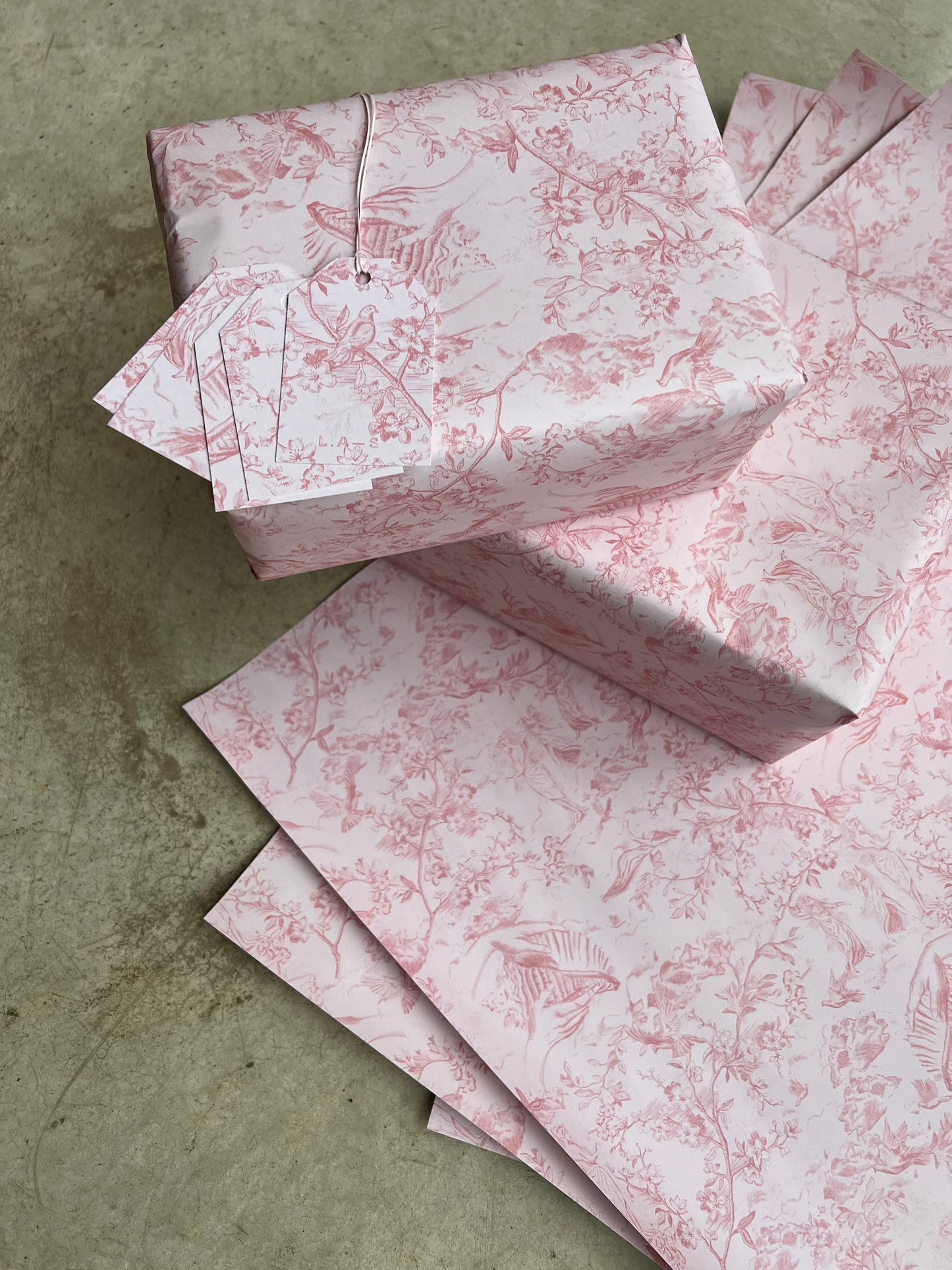 5 Signature Rose Toile Gift Wrap Sheets & 5 Tags