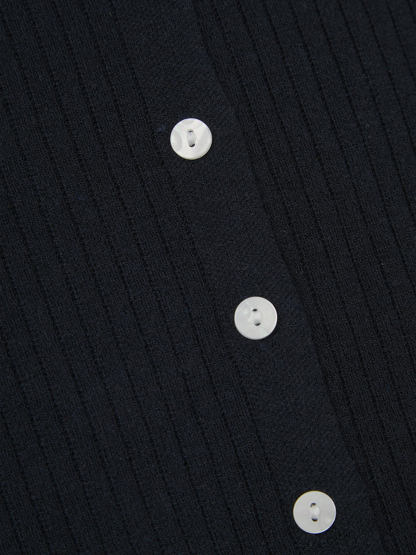 'AUSTIN' RIB KNITTED BUTTON THROUGH TOP NAVY