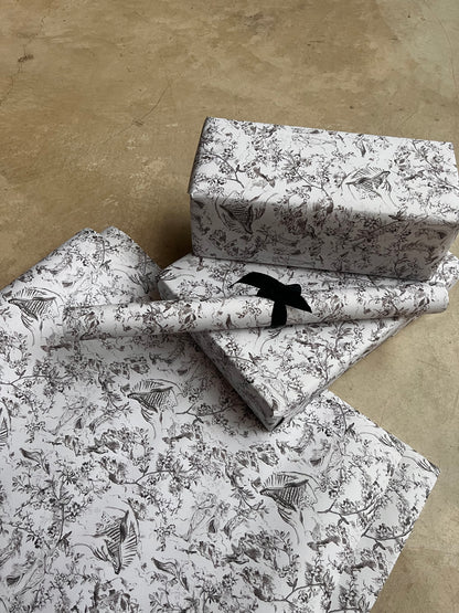 5 Signature Toile Gift Wrap Sheets