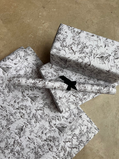 5 Signature Toile Gift Wrap Sheets