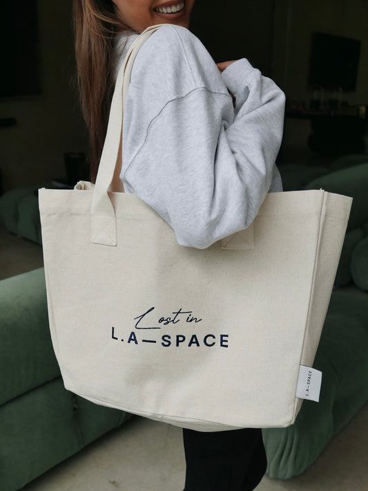 'LOST IN L.A-SPACE' EMBROIDERED TOTE BAG IN CREAM